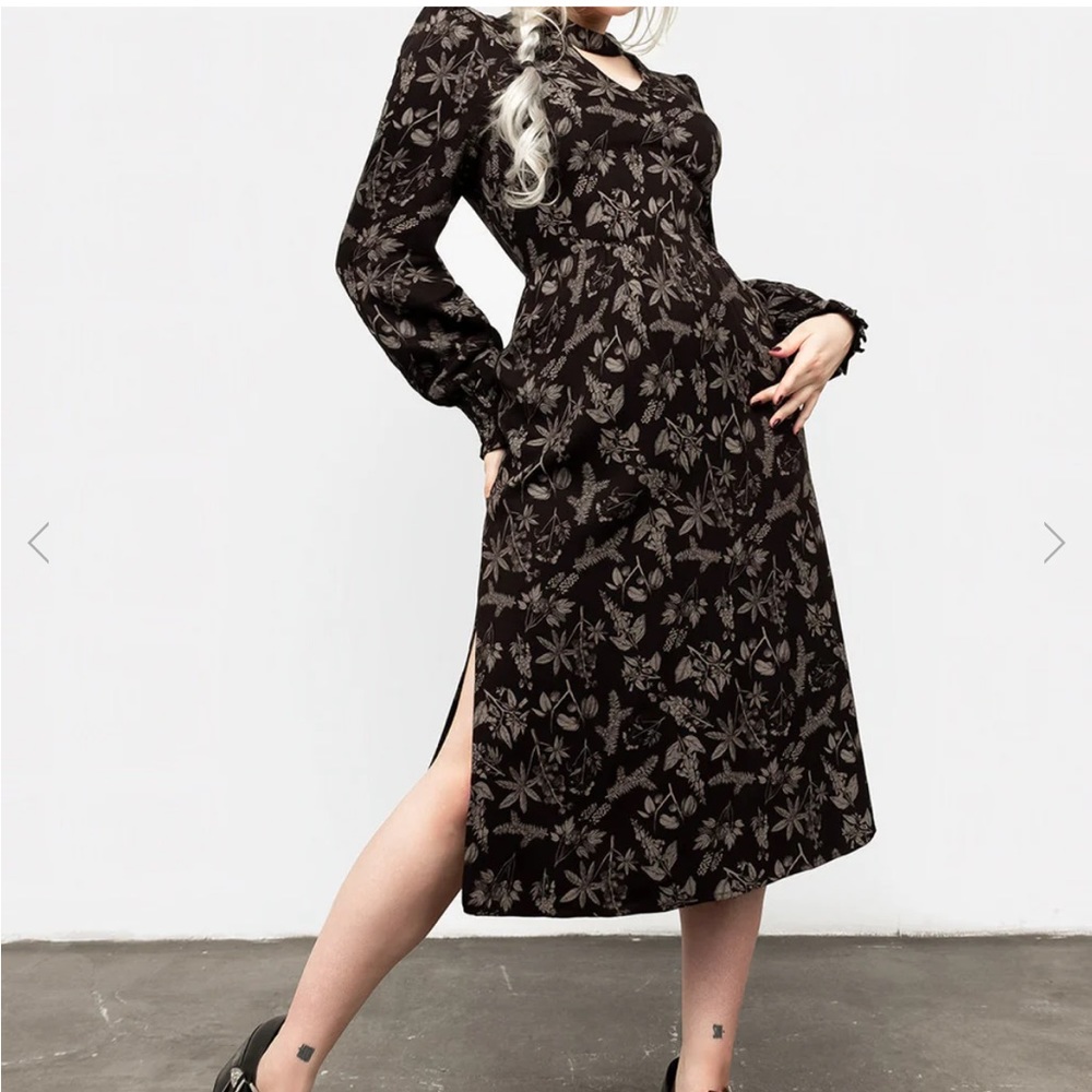 Disturbia new poisonous plant puff sleeve dress. Size UK 8. Worn once.